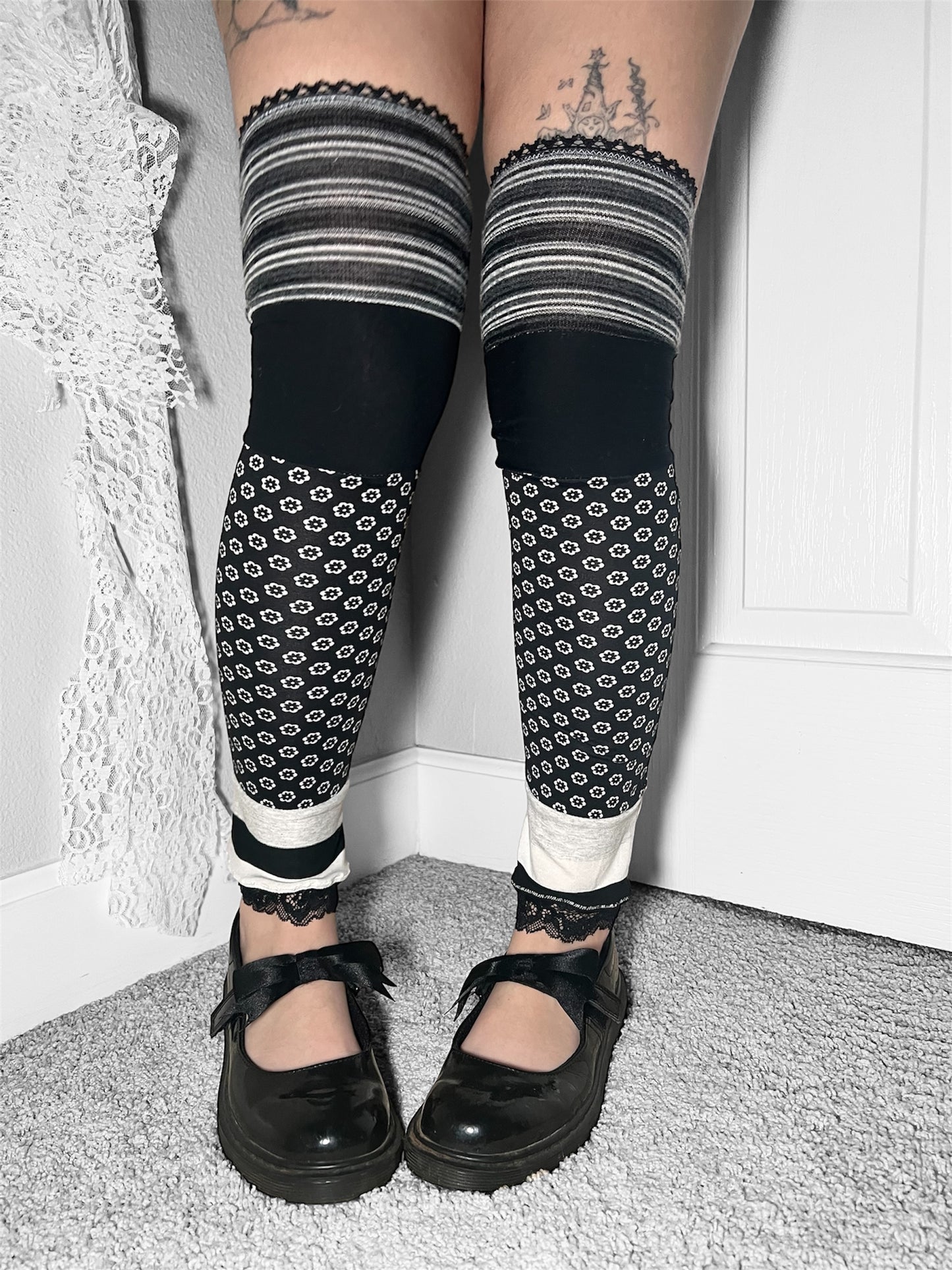 wilted bloom - leg warmers
